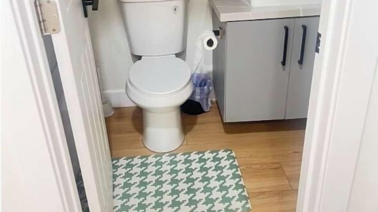 Photo of Bathroom in Lincoln Acres