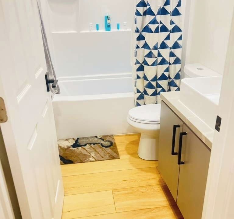 Photo of Bathroom in Lincoln Acres