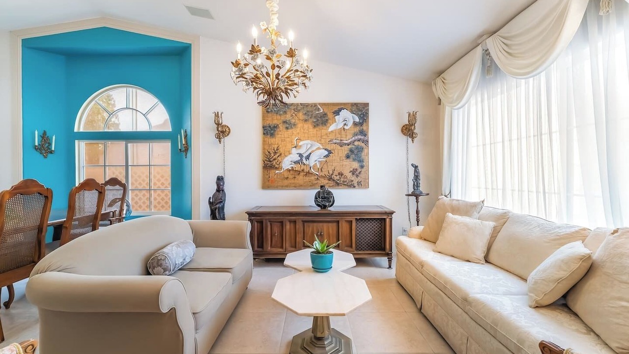 Photo of Livingroom in Silverado Ranch