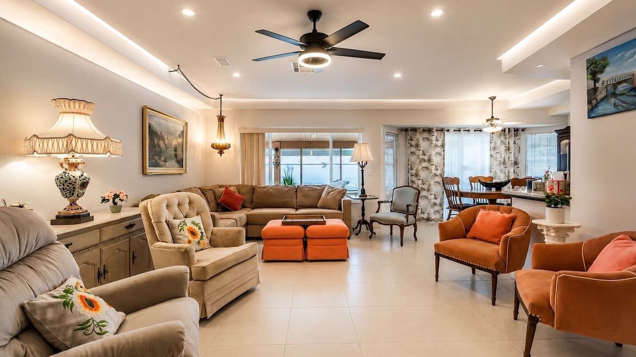 Photo of Livingroom in Silverado Ranch