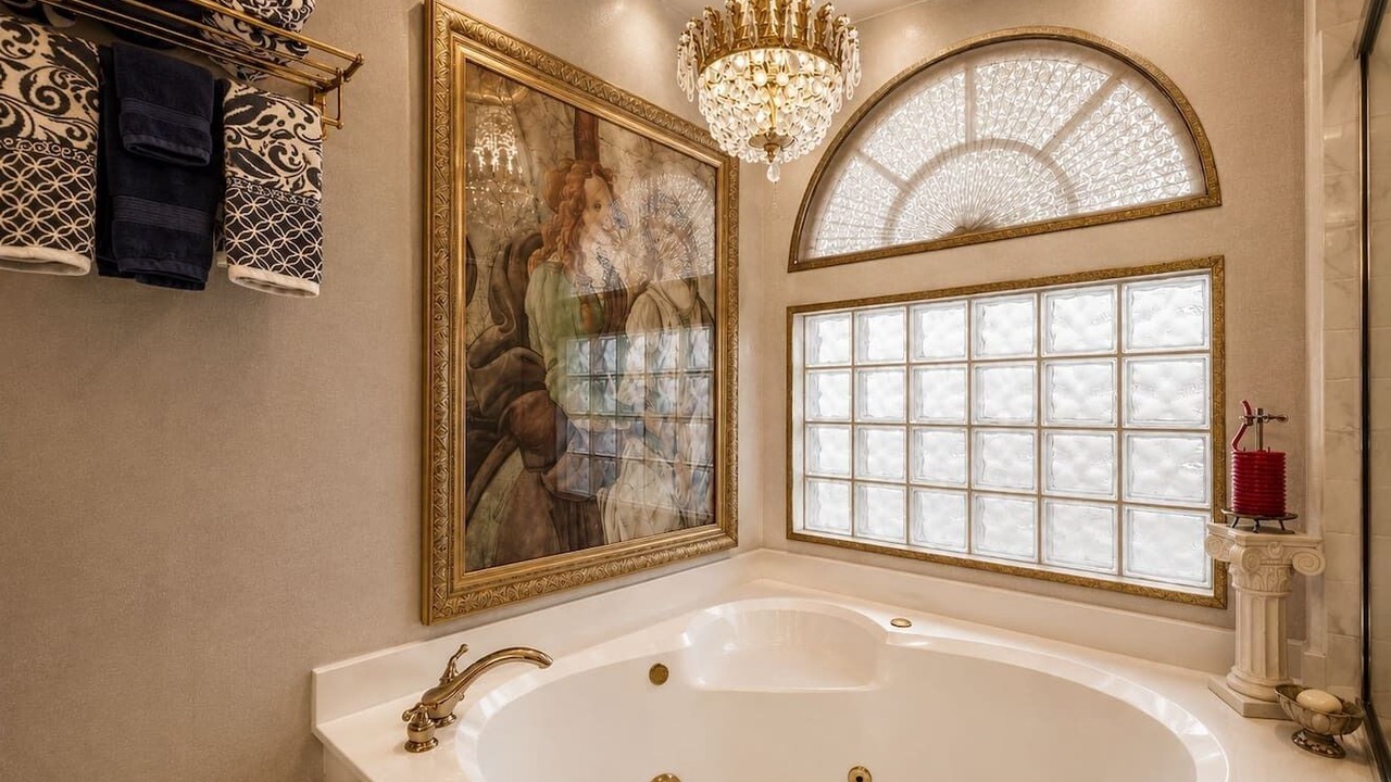 Photo of Bathroom in Silverado Ranch