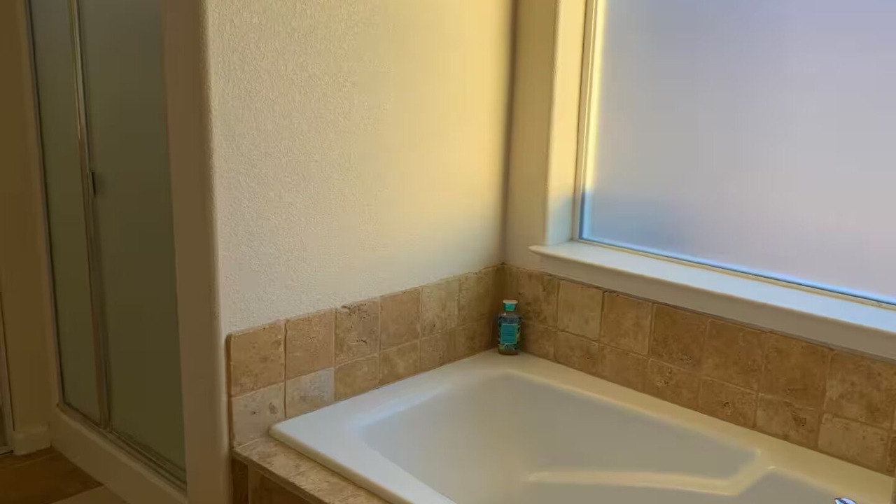Photo of Bathroom in Sunridge Estates