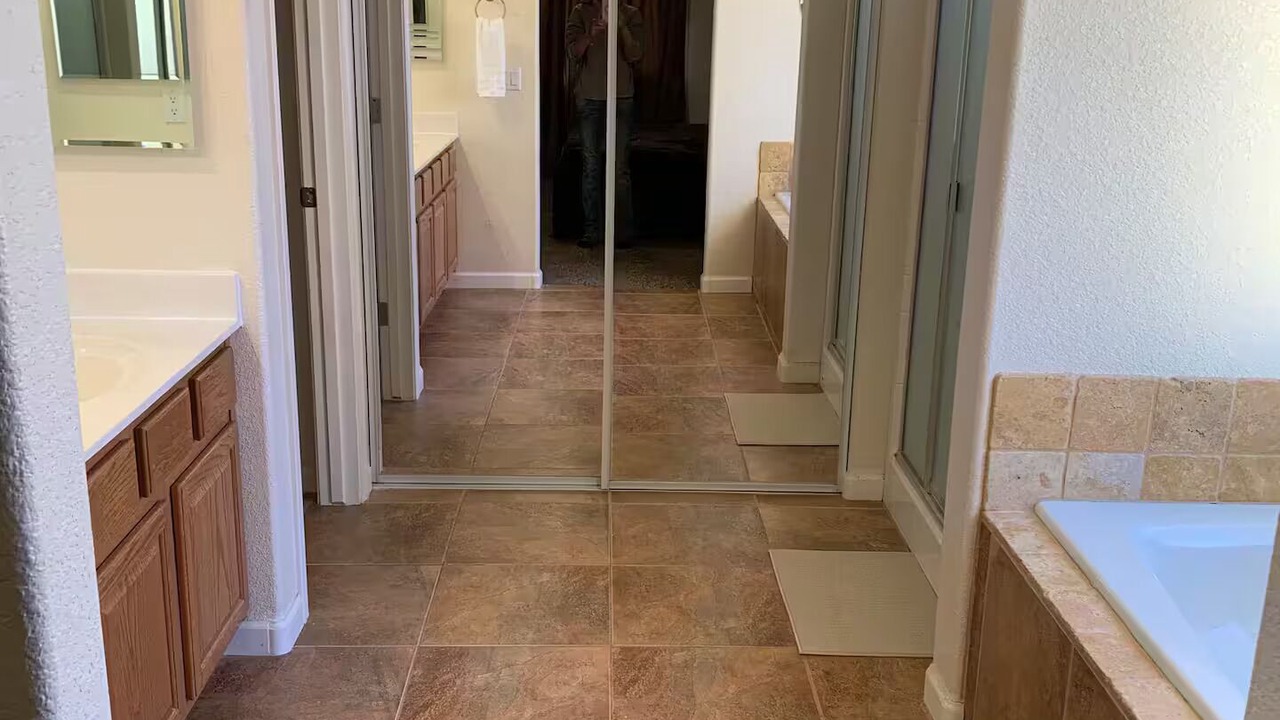 Photo of Bathroom in Sunridge Estates