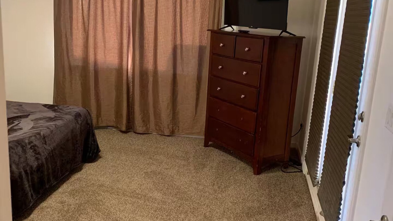 Photo of Bedroom in Sunridge Estates