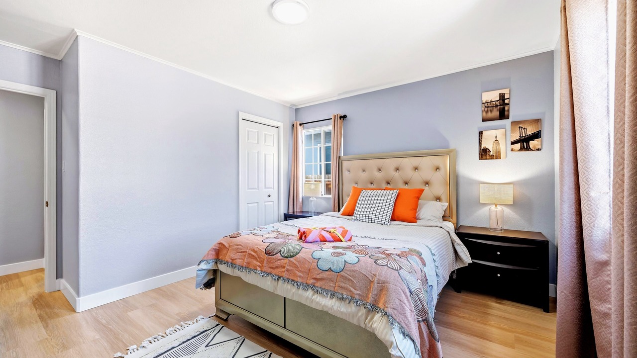 Photo of Bedroom in Davis Tract
