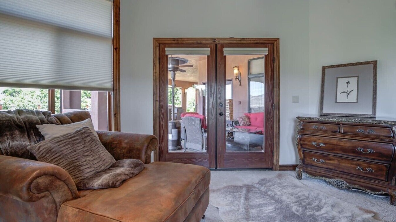 Photo of Livingroom in Redding