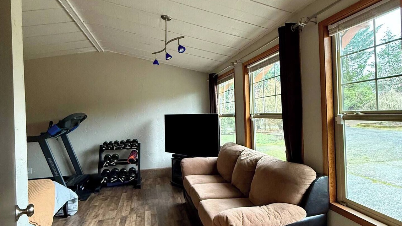 Photo of Livingroom in Eugene