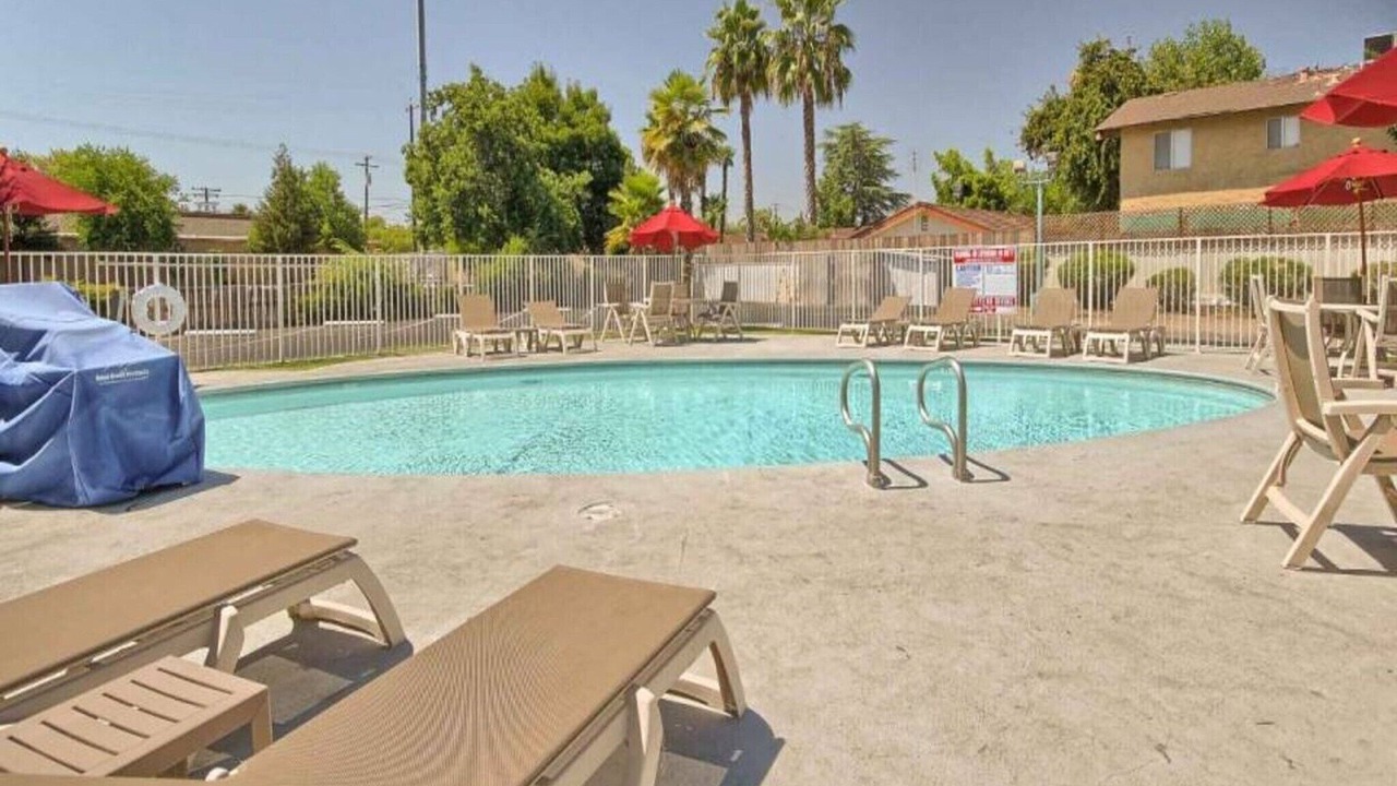 Photo of Outdoor in Raisin