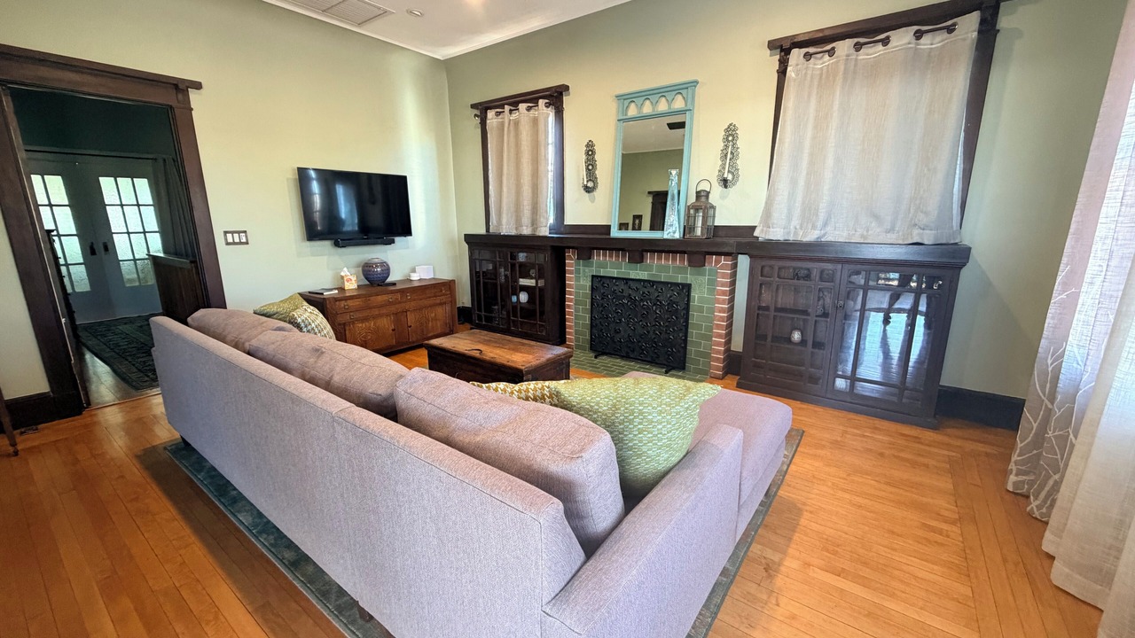 Photo of Livingroom in Menlo Park