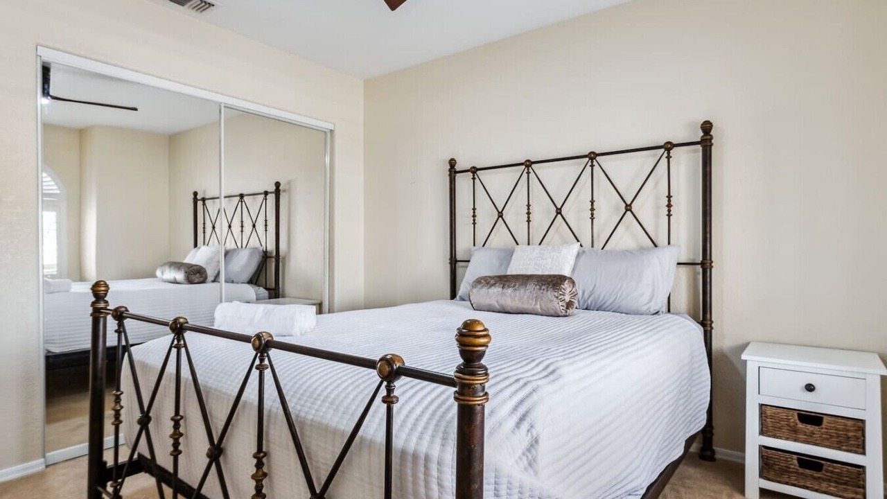 Photo of Bedroom in Lake Havasu City