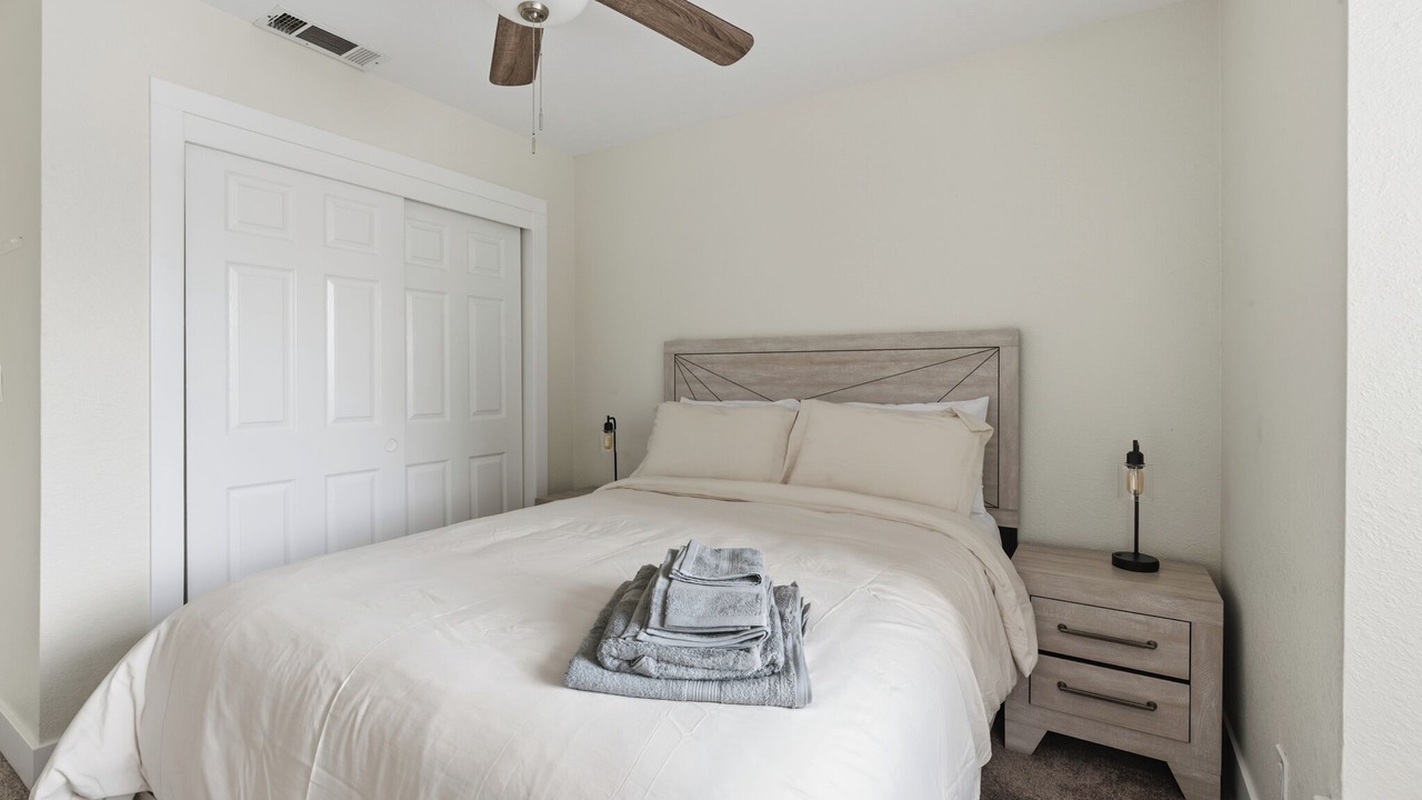 Photo of Bedroom in Raisin
