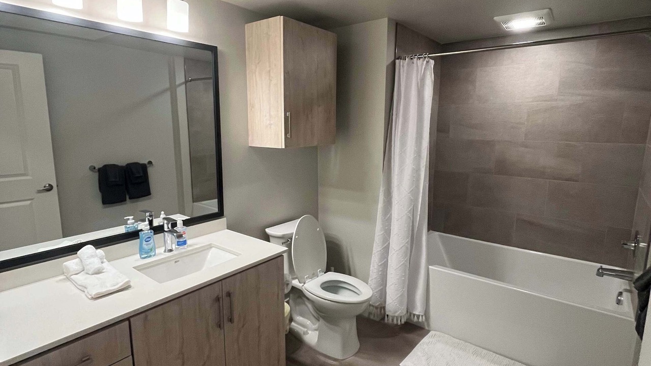 Photo of Bathroom in Midway District