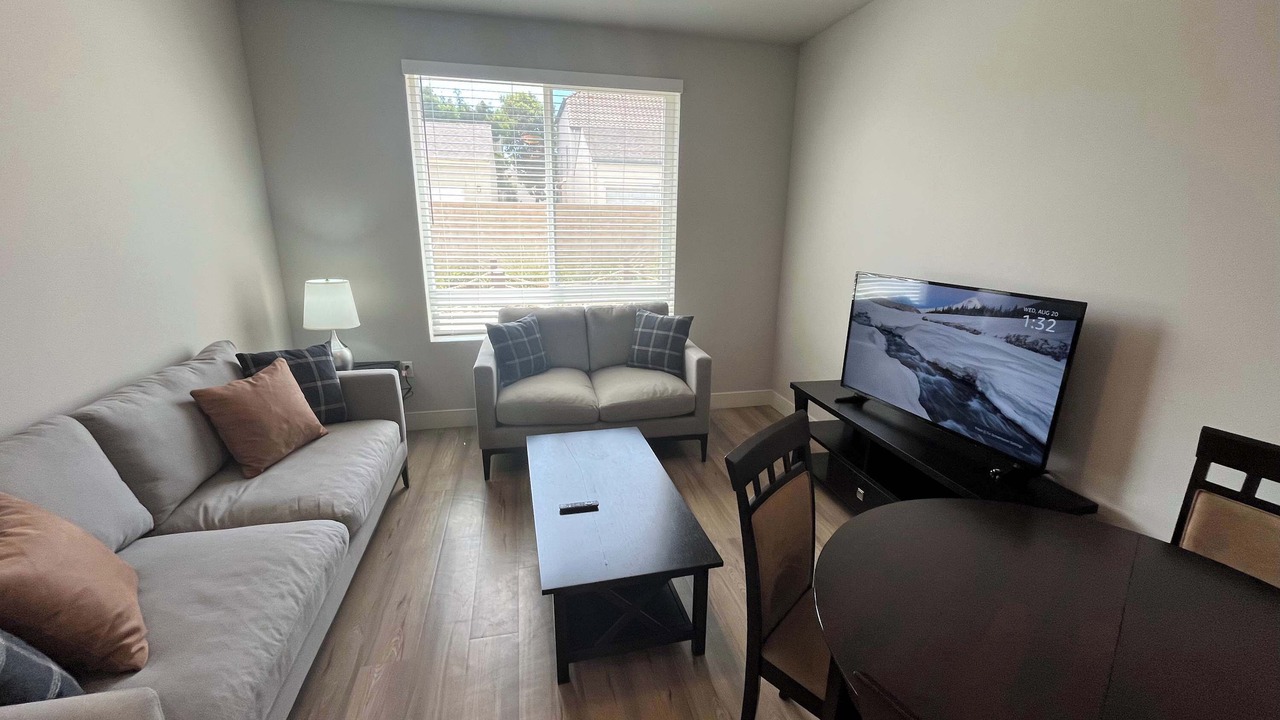 Photo of Livingroom in Midway District