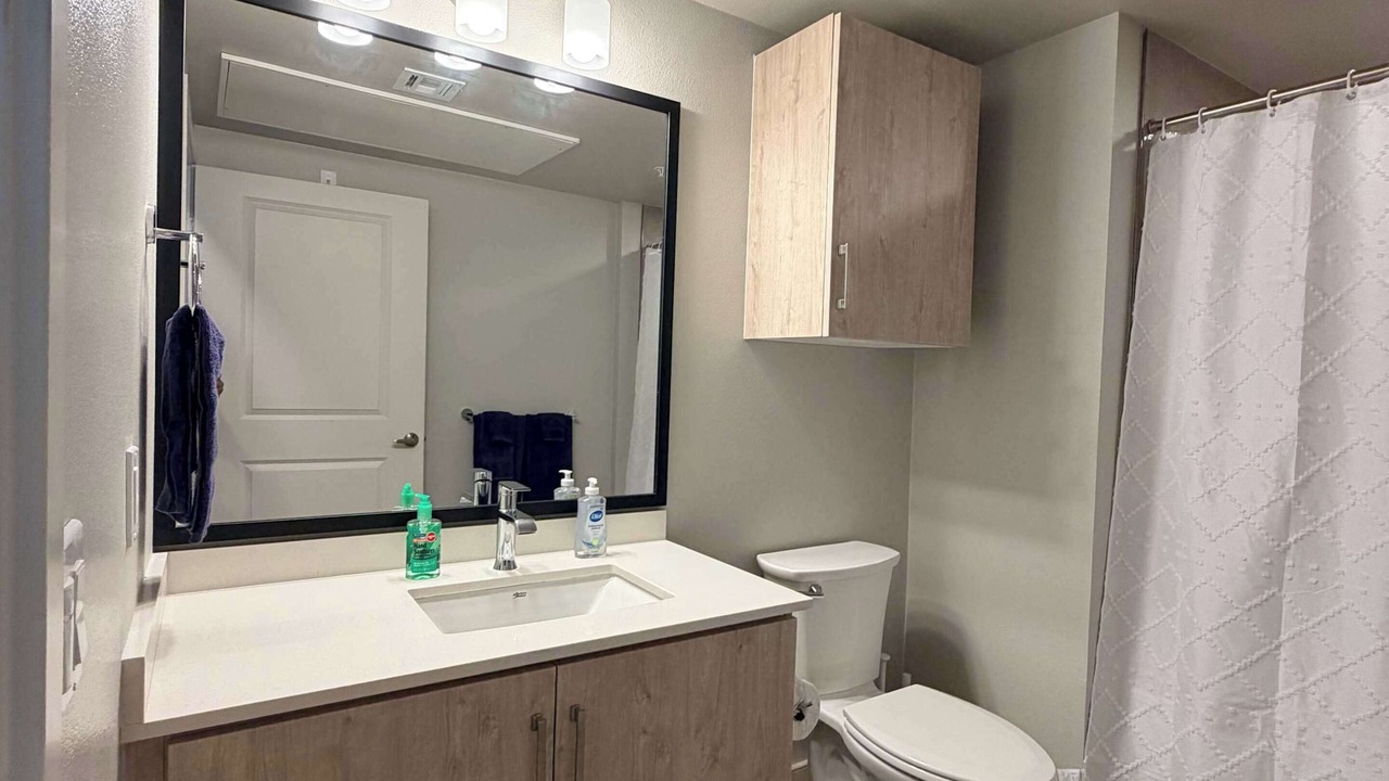 Photo of Bathroom in Midway District