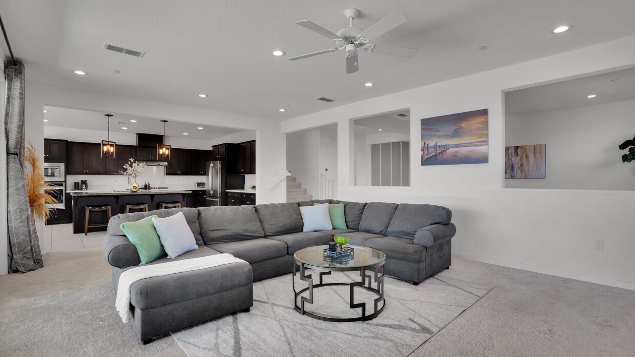 Photo of Livingroom in Lathrop