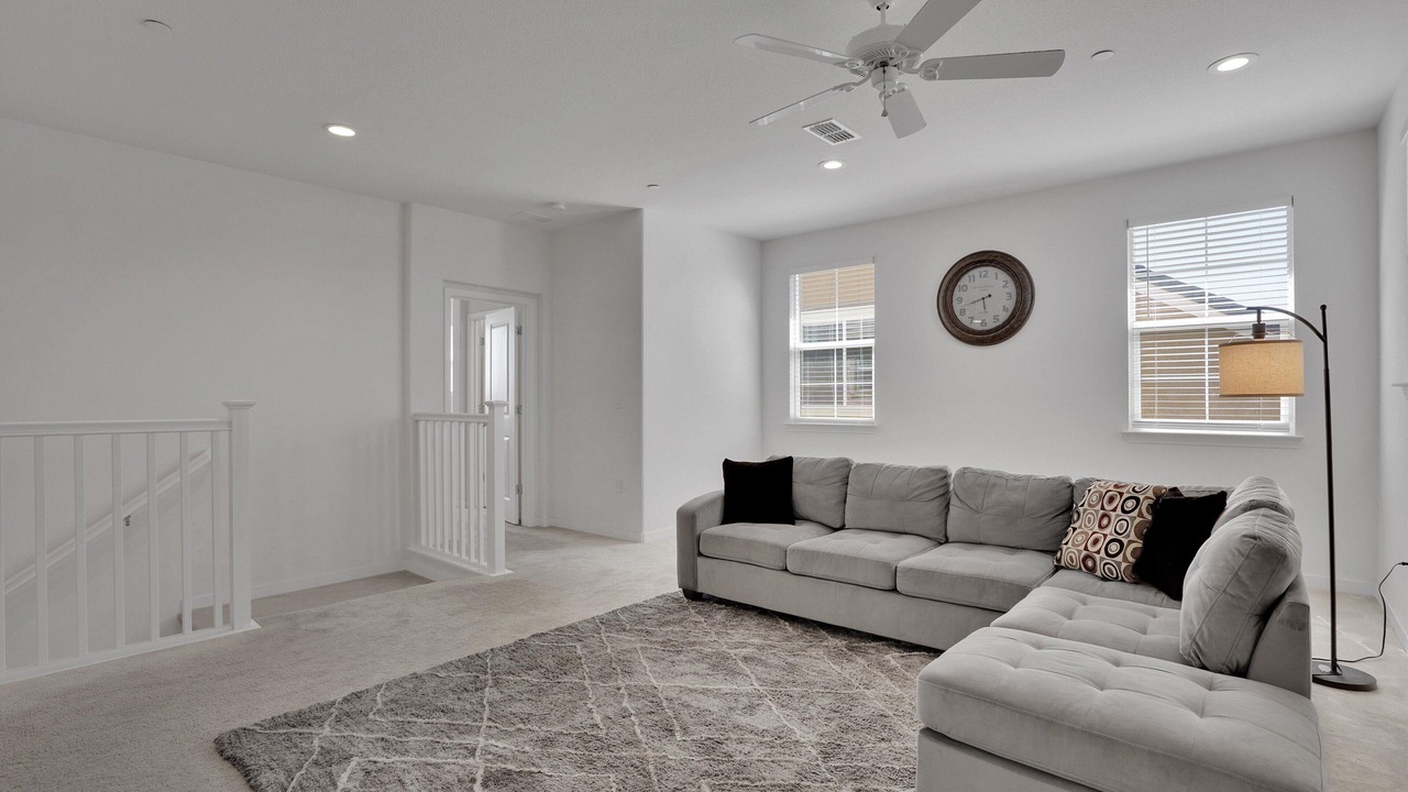 Photo of Livingroom in Lathrop