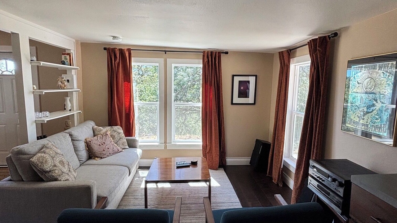 Photo of Livingroom in Grass Valley