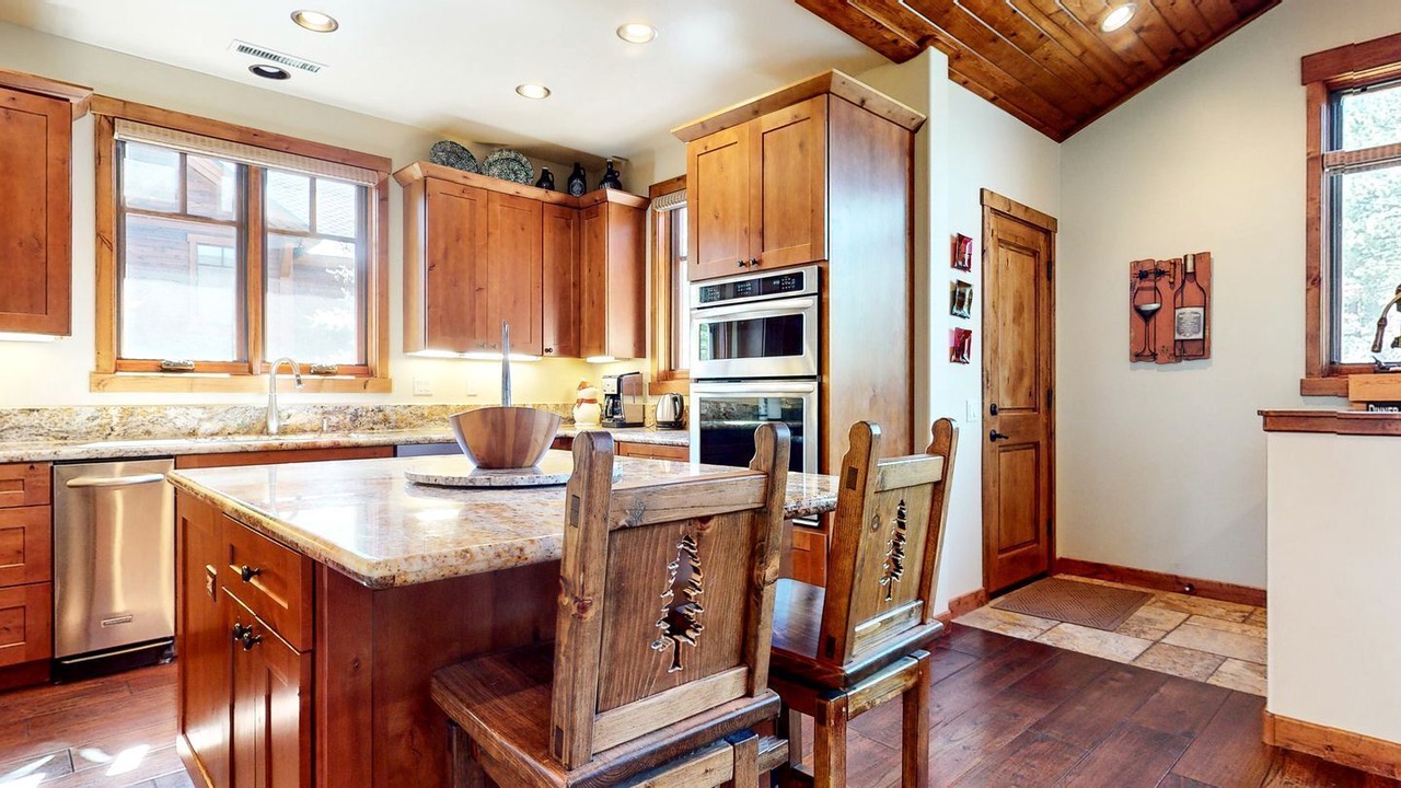 Photo of Kitchen in Mammoth Lakes