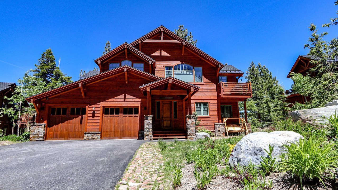Photo of Outdoor in Mammoth Lakes