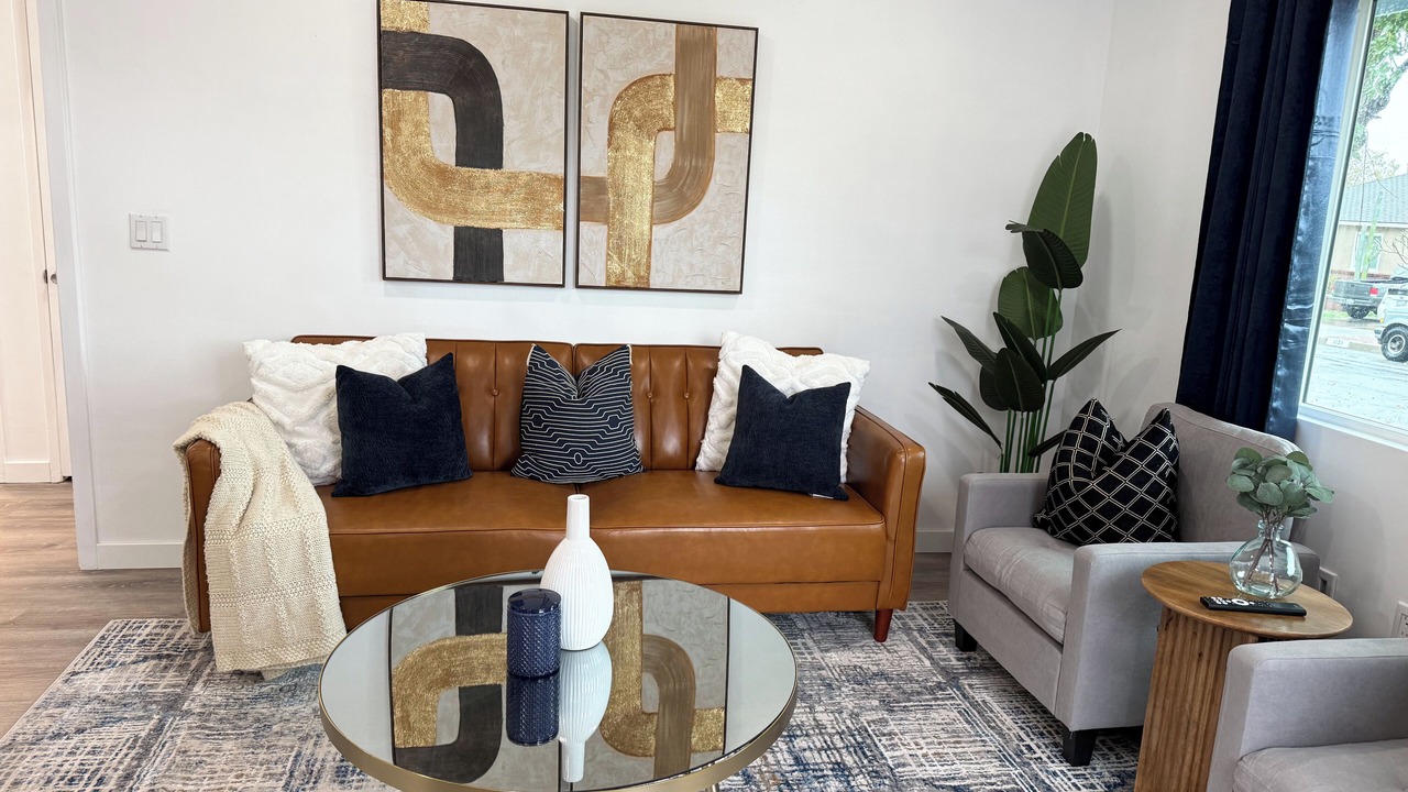 Photo of Livingroom in East Whittier