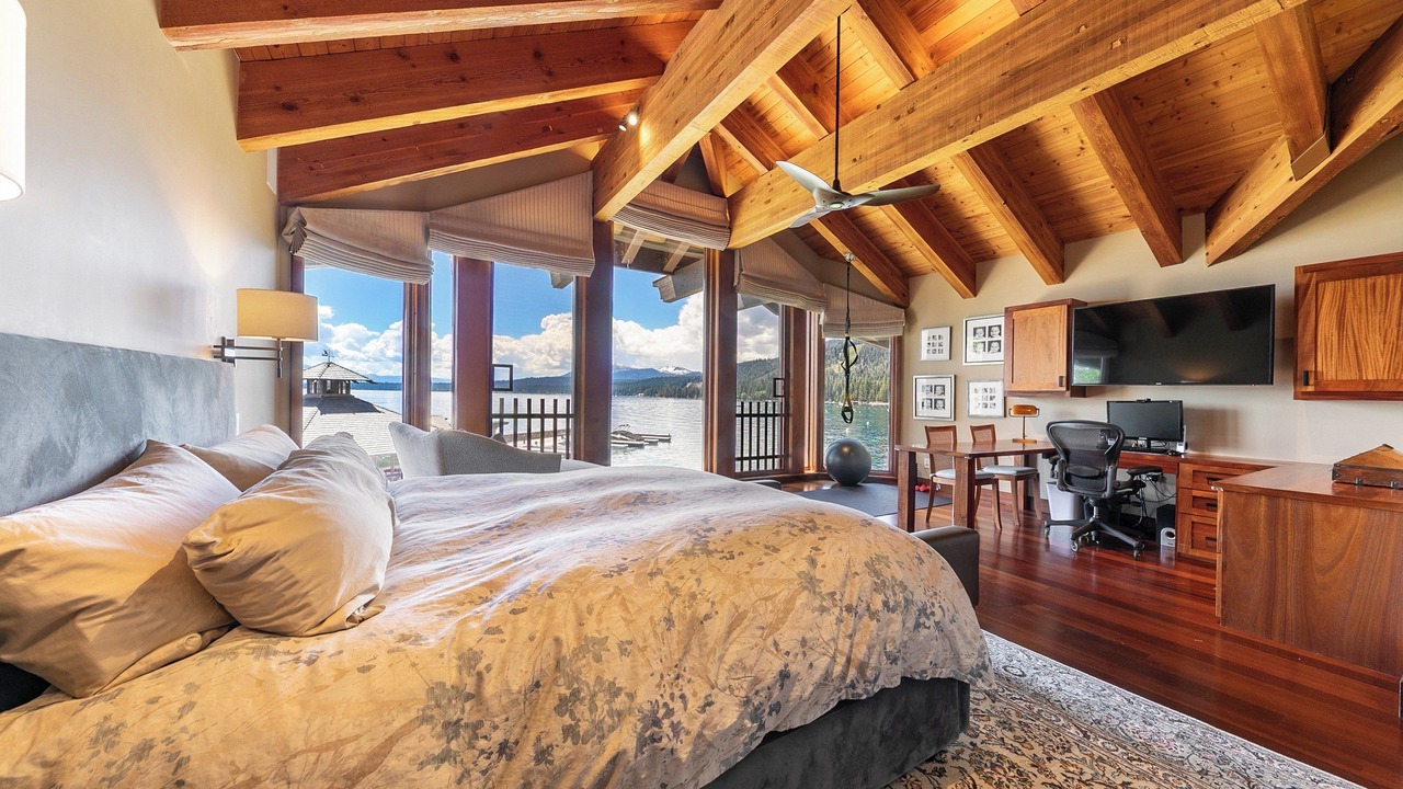 Photo of Bedroom in Tahoe Pines