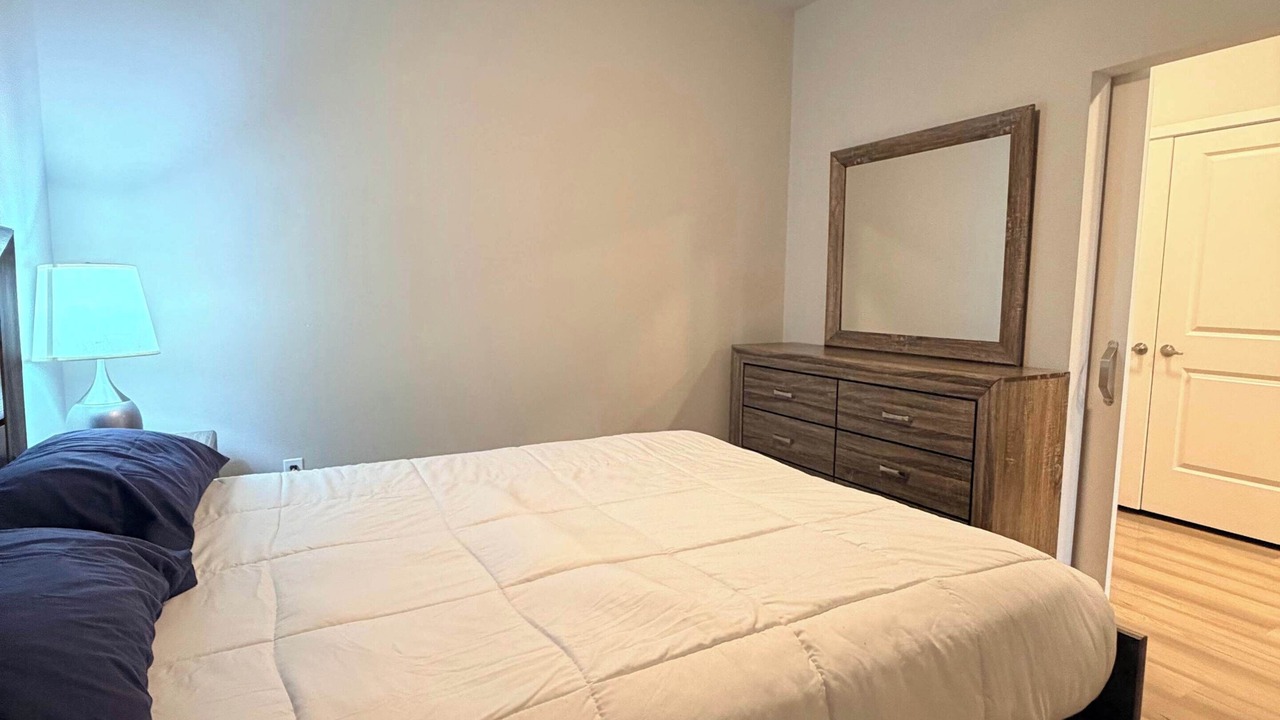 Photo of Bedroom in Midway District