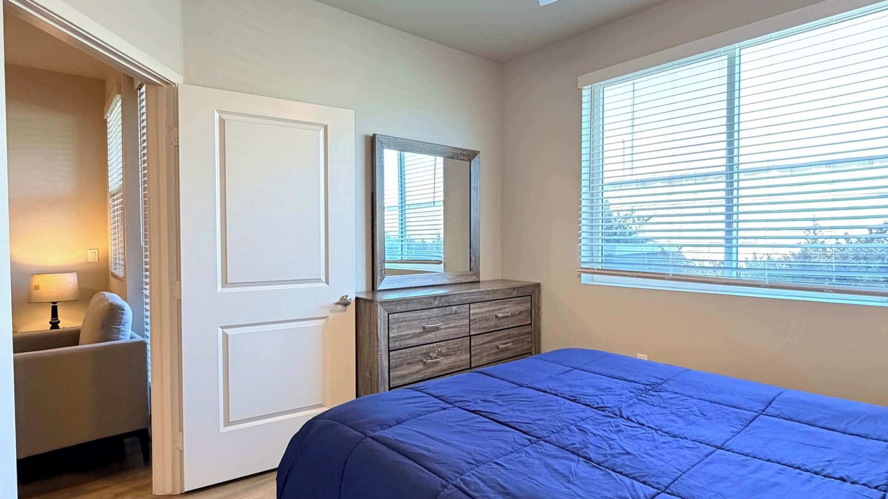 Photo of Bedroom in Midway District