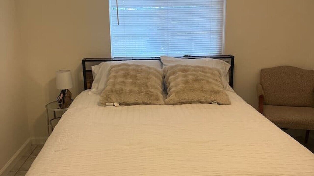 Photo of Bedroom in Arden-Arcade