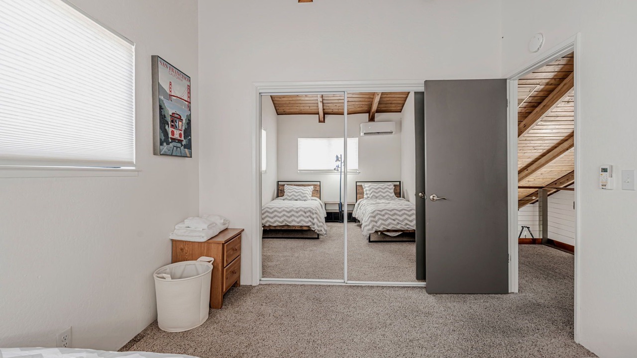 Photo of Bedroom in Groveland