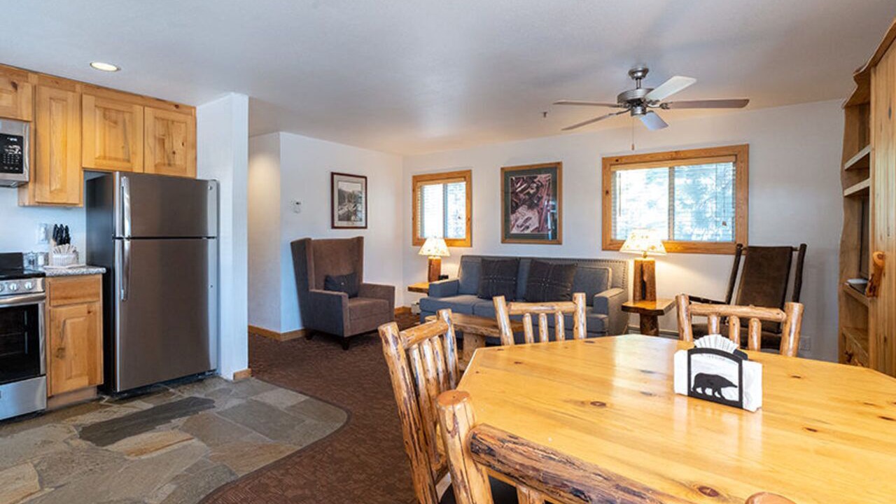 Photo of Livingroom in Tahoya Shores