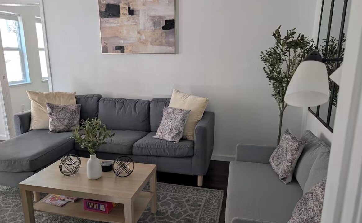 Photo of Livingroom in May Valley
