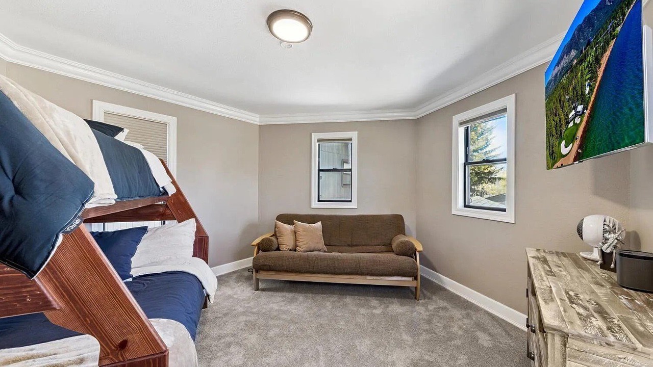 Photo of Livingroom in Tahoe Keys