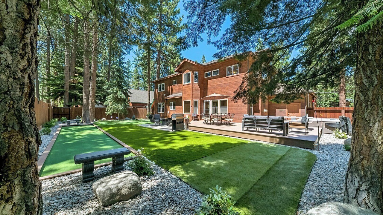 Photo of Outdoor in Montgomery Estates