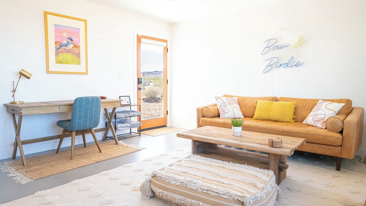 Photo of Livingroom in Landers