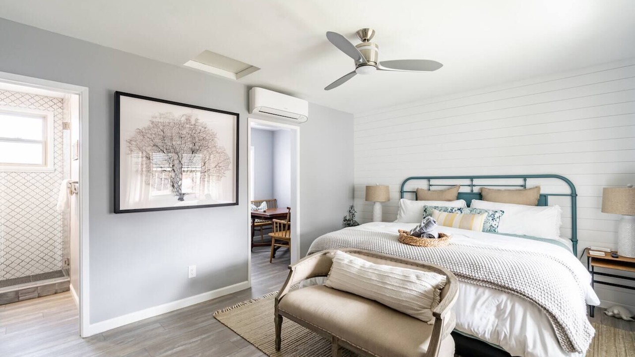Photo of Bedroom in Pacific Beach