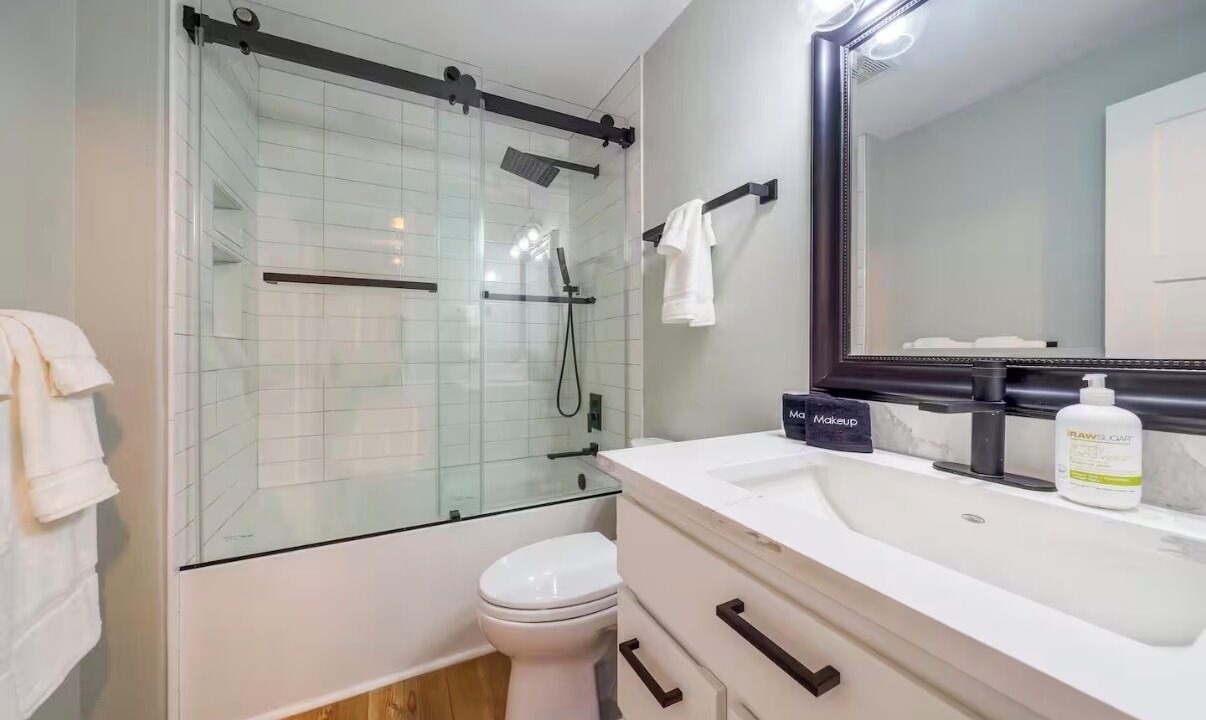 Photo of Bathroom in Old Farm District