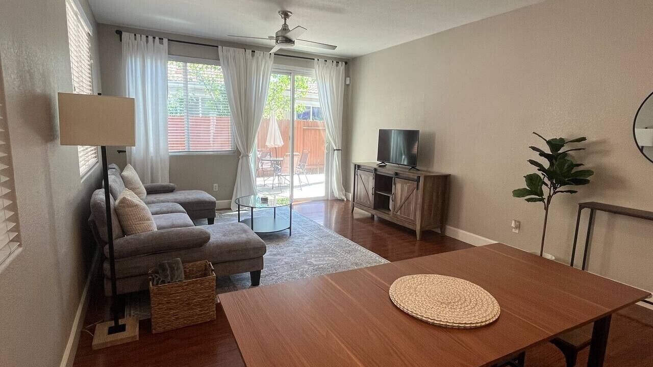 Photo of Livingroom in North Natomas