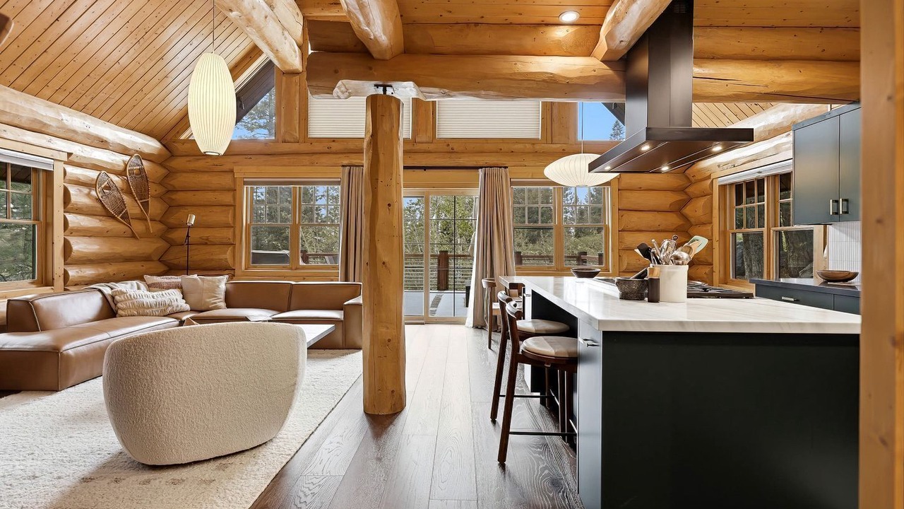 Photo of Livingroom in Bear Valley