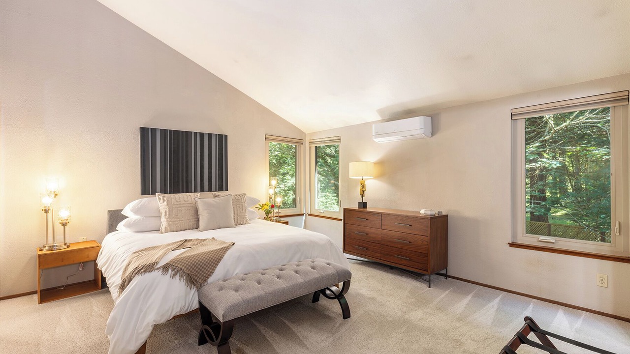 Photo of Bedroom in Freestone