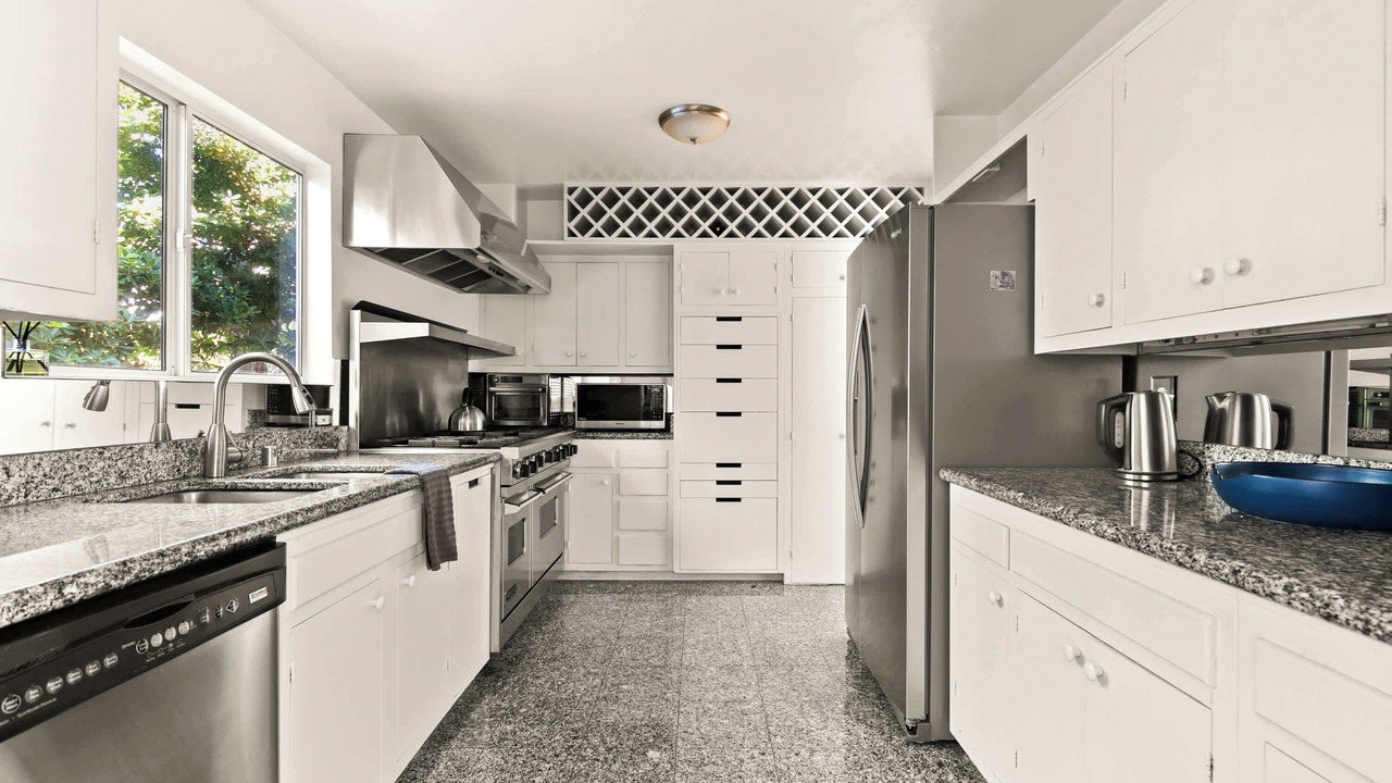 Photo of Kitchen in La Jolla Shores