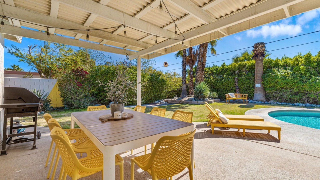 Photo of Outdoor in Desert Park Estates