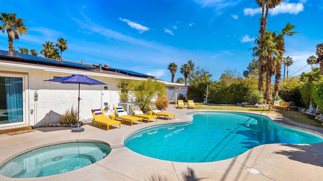 Photo of Outdoor in Desert Park Estates
