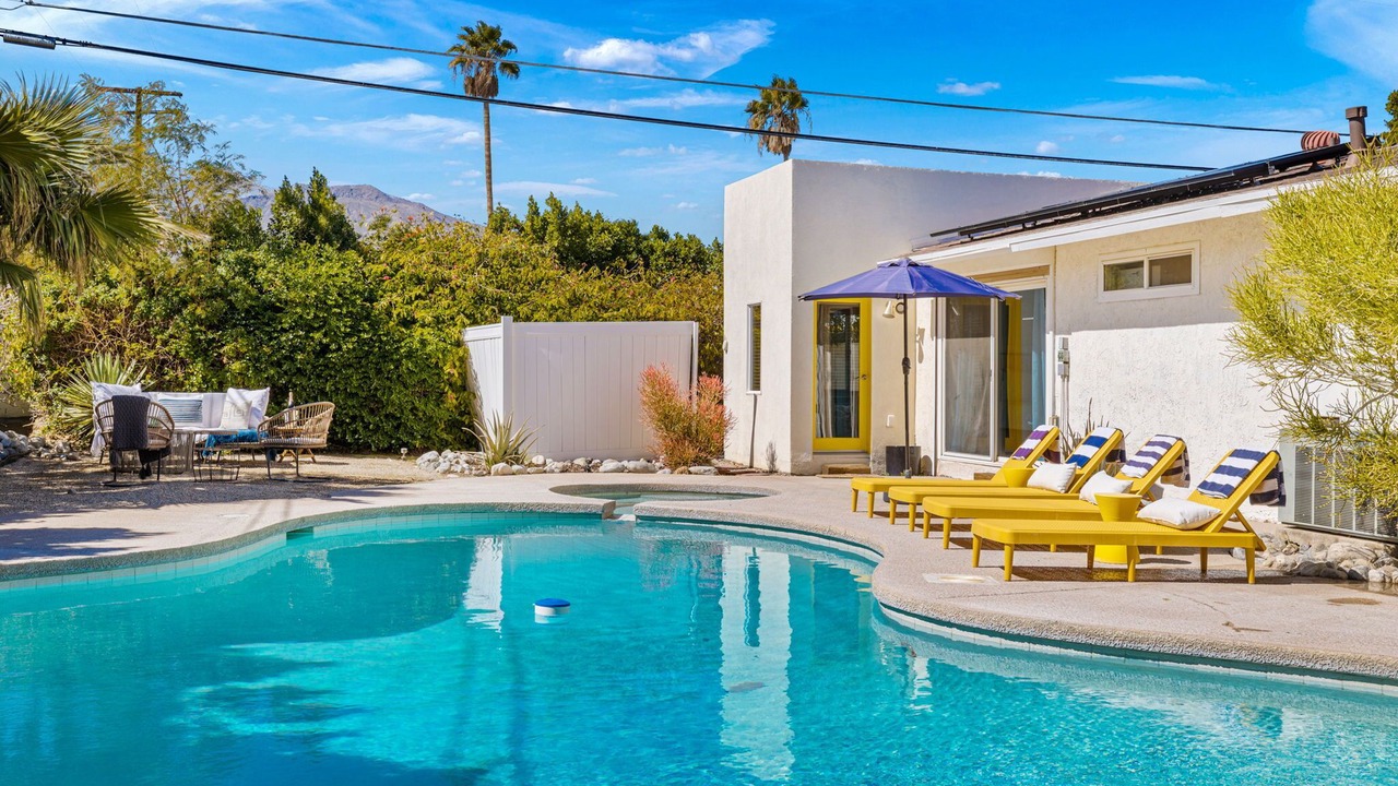 Photo of Outdoor in Desert Park Estates
