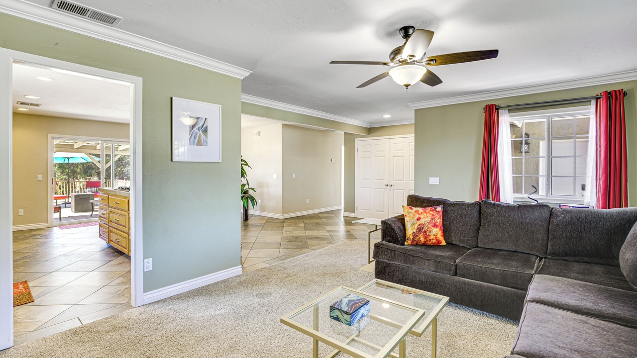 Photo of Livingroom in Poway