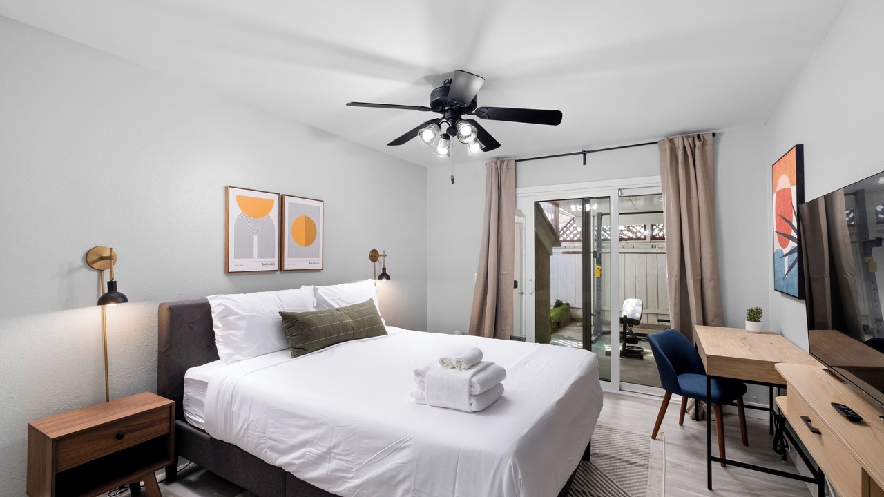 Photo of Bedroom in North Valley