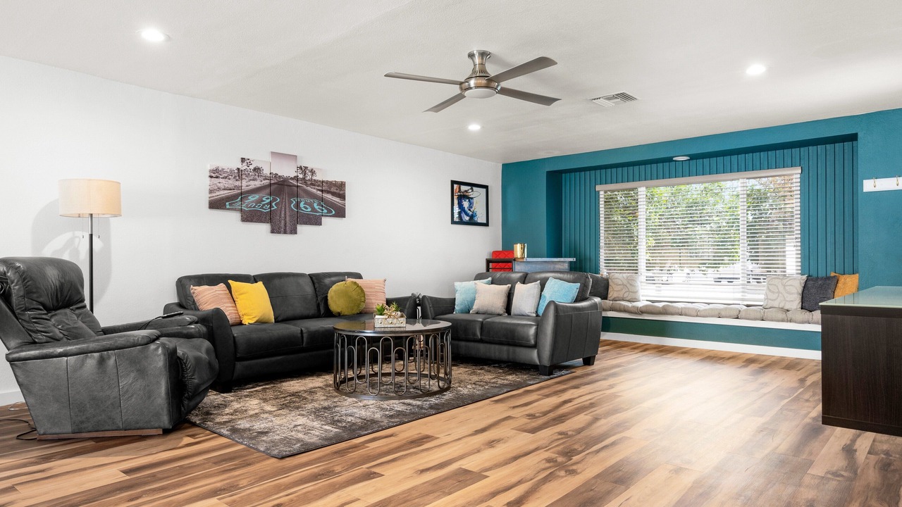 Photo of Livingroom in Scottsdale Estates Nine
