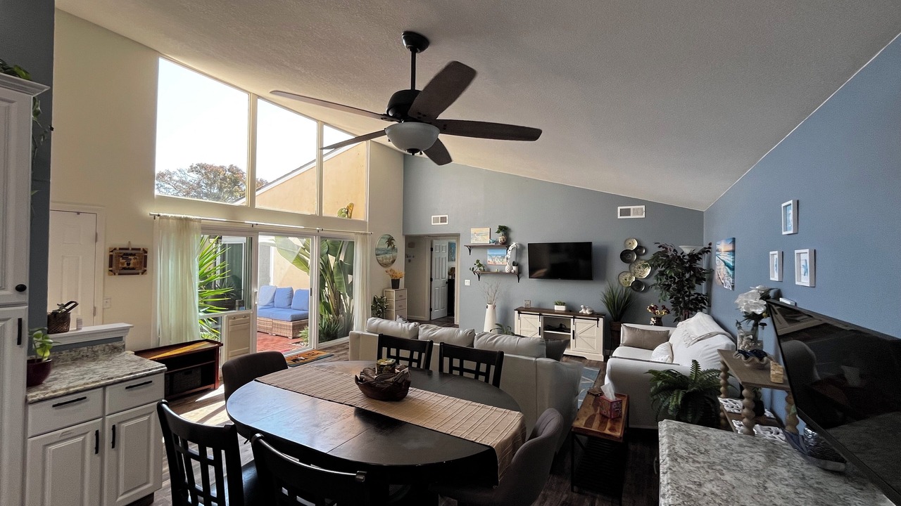Photo of Bedroom in Baywood-Los Osos