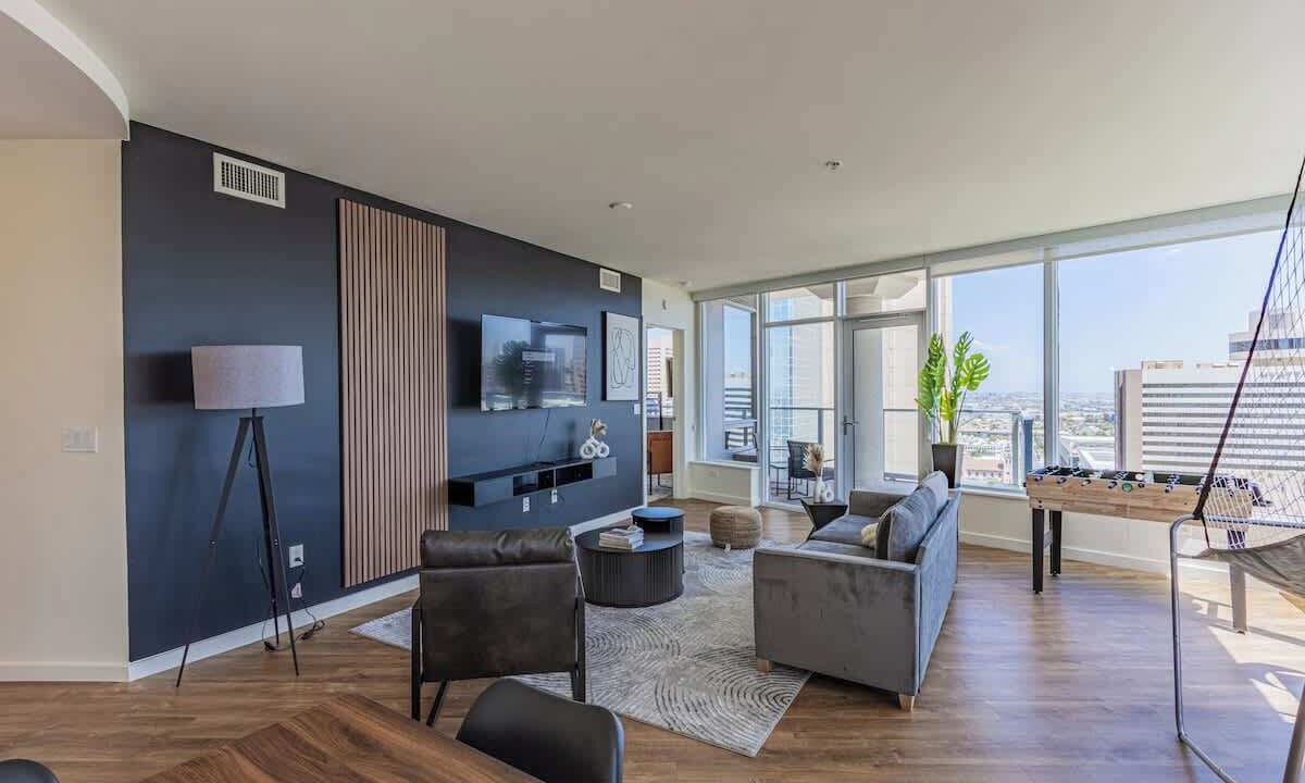 Photo of Livingroom in Downtown Phoenix