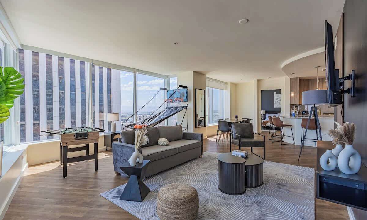 Photo of Livingroom in Downtown Phoenix
