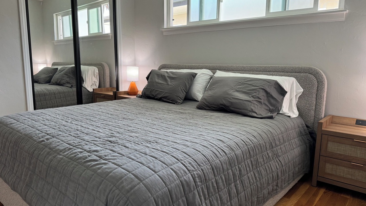 Photo of Bedroom in Village of La Jolla